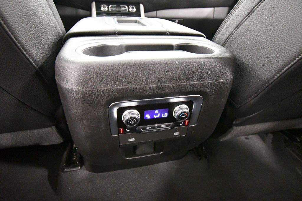 Used 2023 GMC Yukon XL SUV