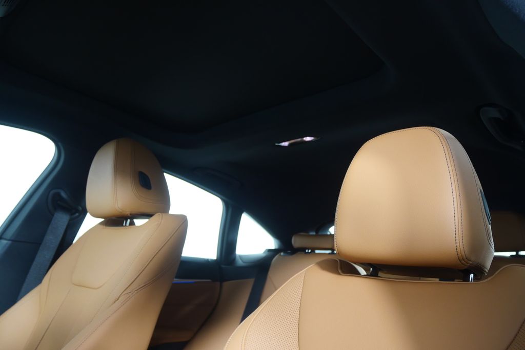 Thumbnail: 2026 BMW i4 - 12