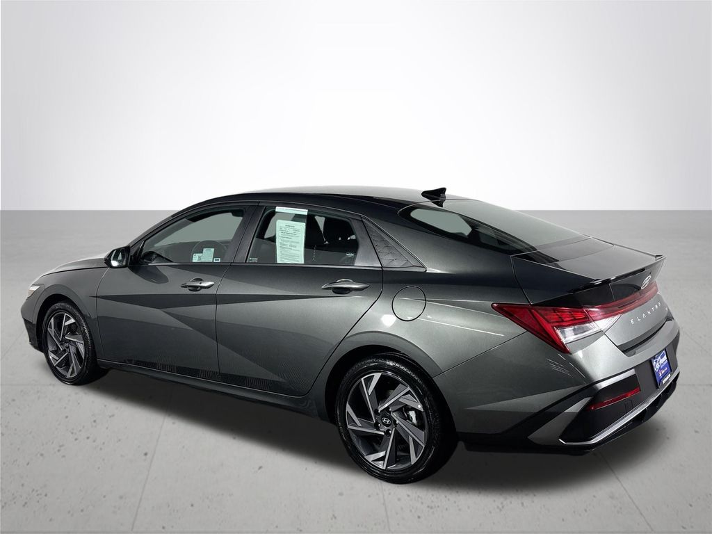 2025 Hyundai Elantra Hybrid SEL Sport