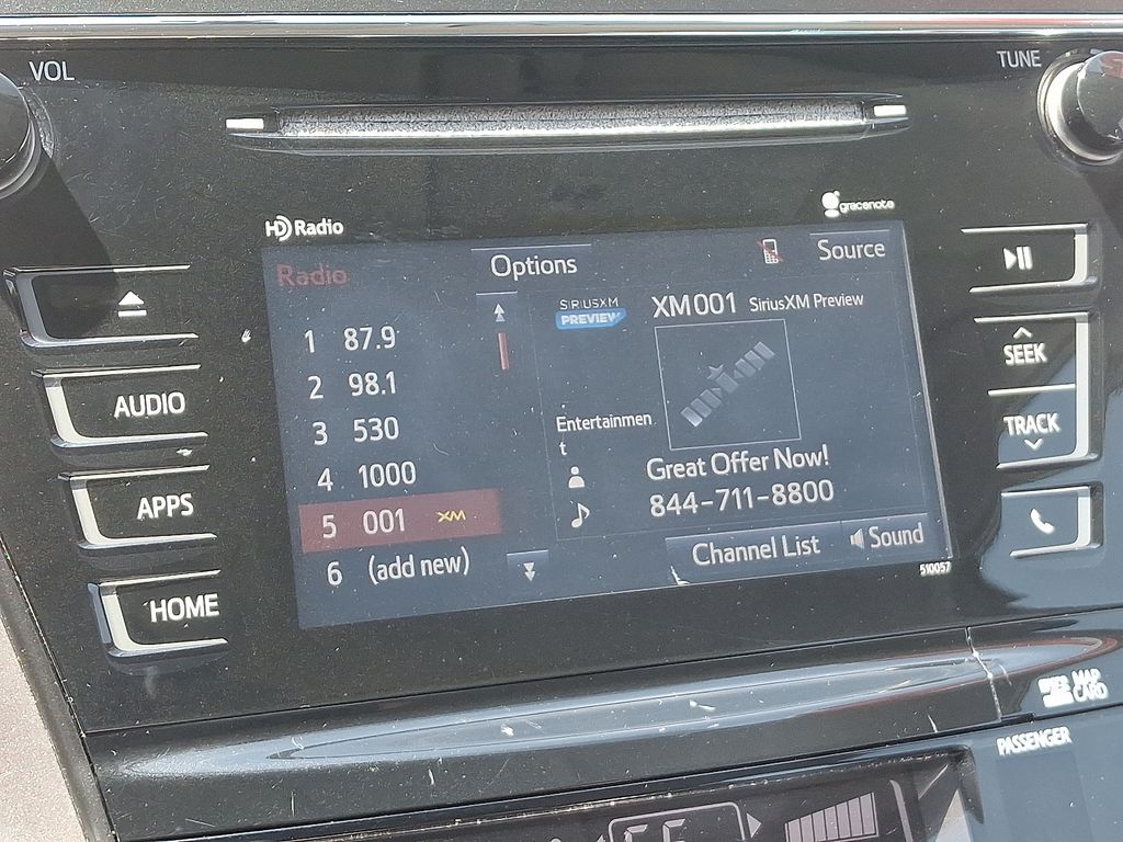 2015 Toyota Prius v Three 17