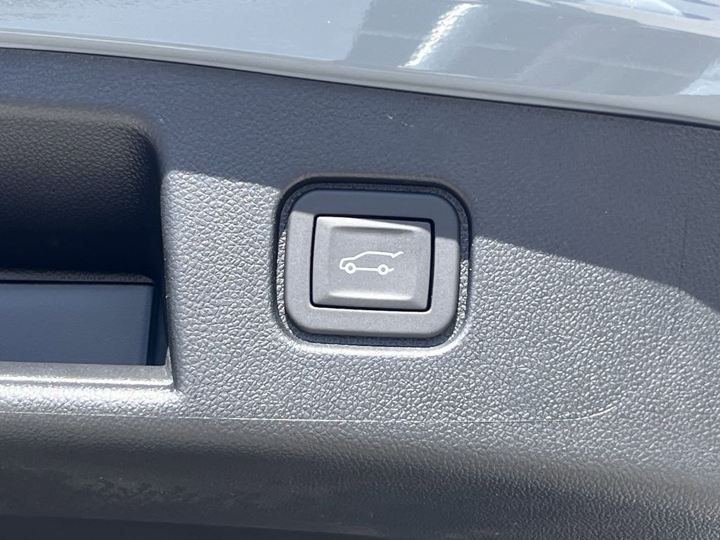 new 2025 Honda Prologue car, priced at $40,461