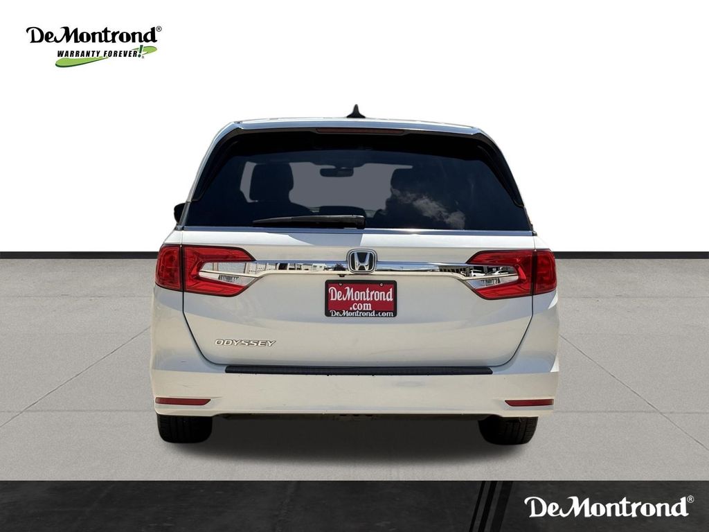 2018 Honda Odyssey EX-L White at Community Honda