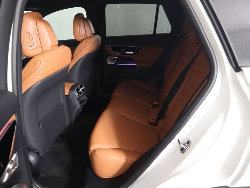 Thumbnail: 2026 Mercedes-Benz GLC - 23
