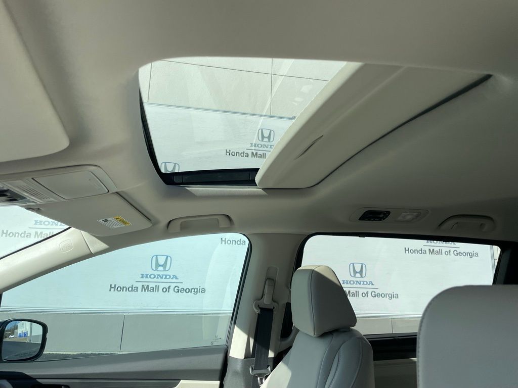 Thumbnail: 2026 Honda Odyssey - 30