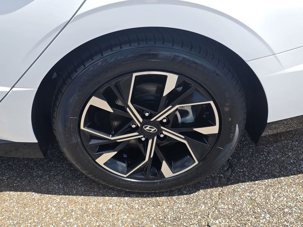 Used 2024 Hyundai Sonata Sedan