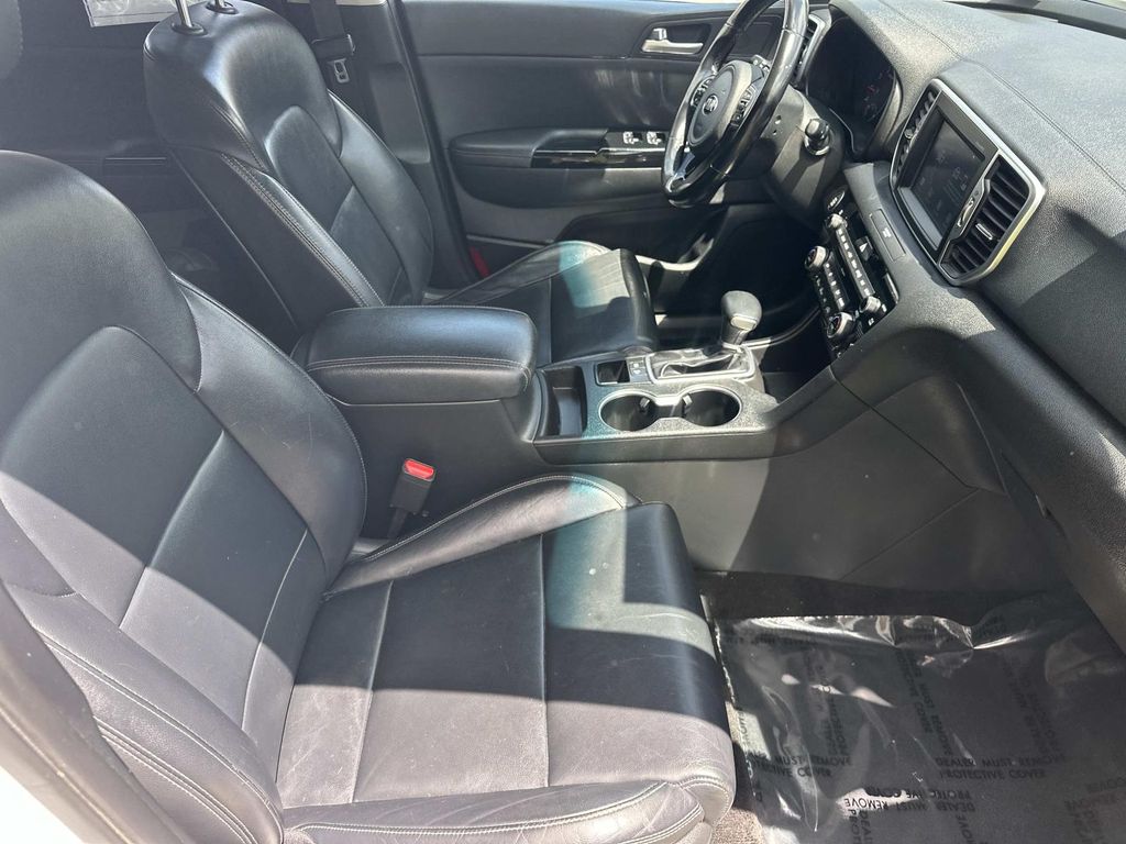 Thumbnail: 2019 Kia Sportage - 11