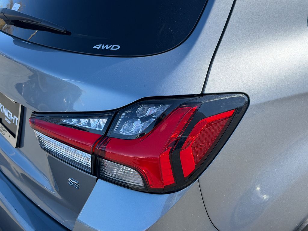 Used 2024  Mitsubishi 2.0 SE image 6