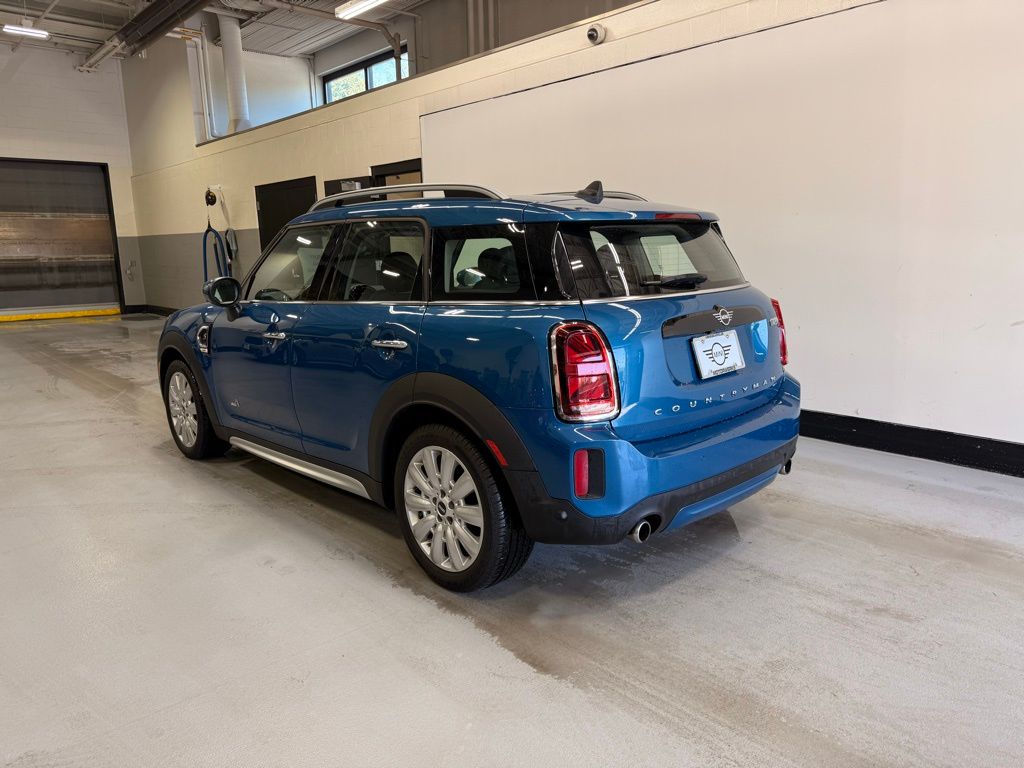 2022 MINI Cooper Countryman Signature 3