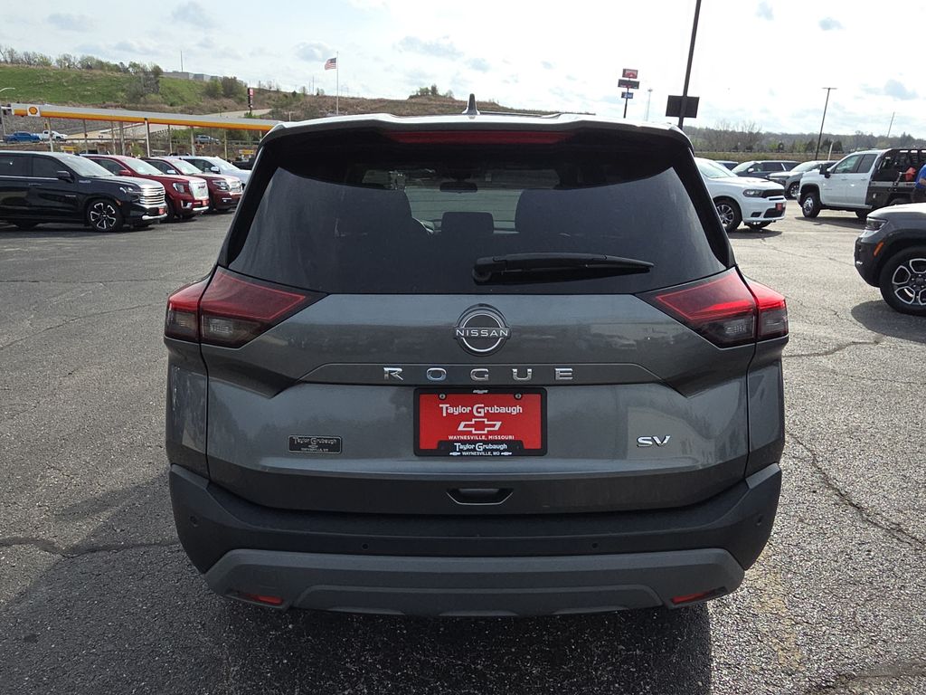 View vehicle photo 7