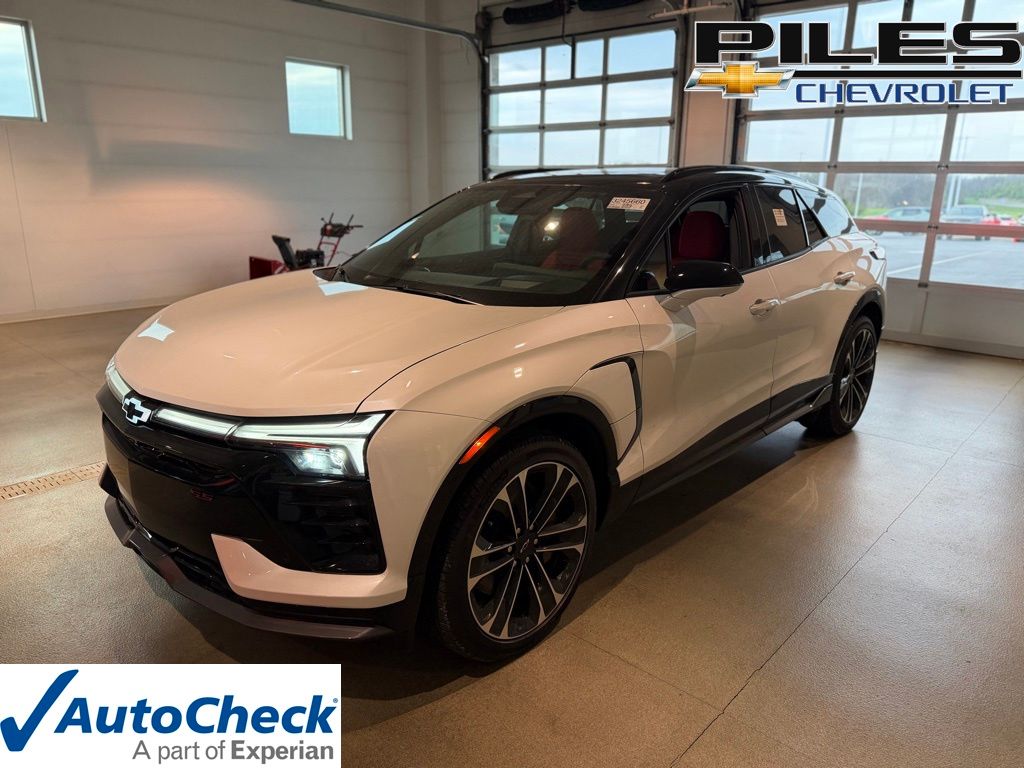 White (Iridescent Pearl Tricoat) 2025 Chevrolet Blazer EV SS eAWD SUV / Crossover All-Wheel Drive 1-Speed Automatic