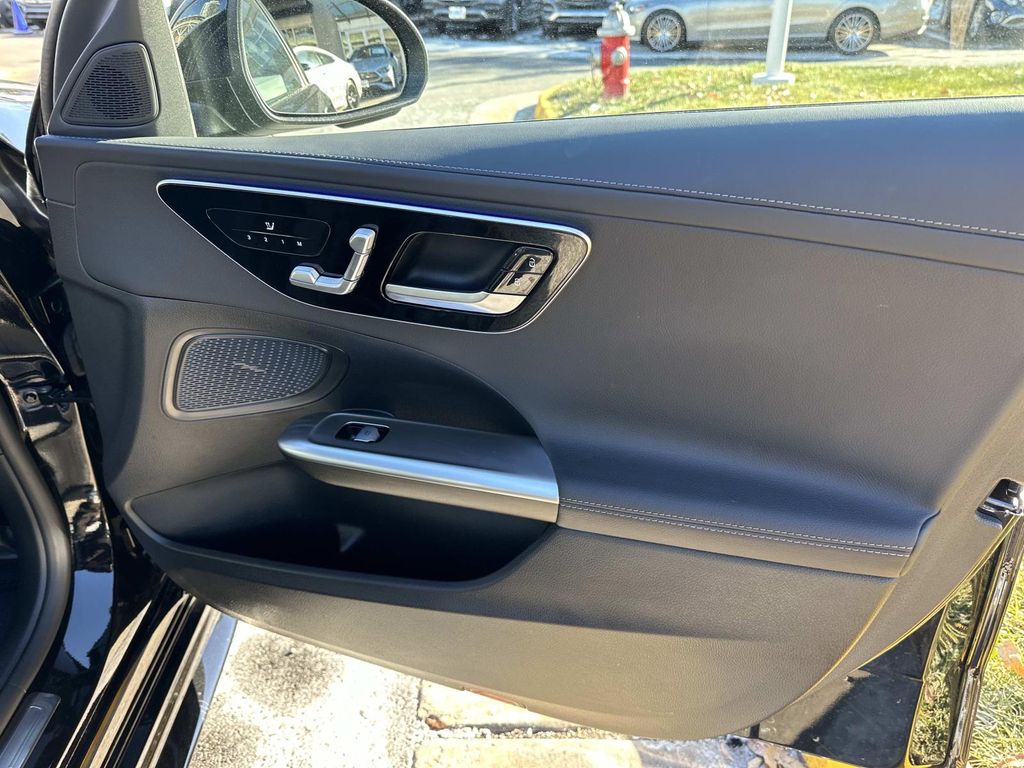 Thumbnail: 2025 Mercedes-Benz C-Class - 19