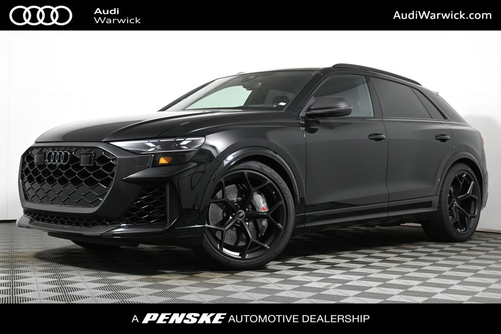 2025 Audi RS Q8 4.0T Hero Image