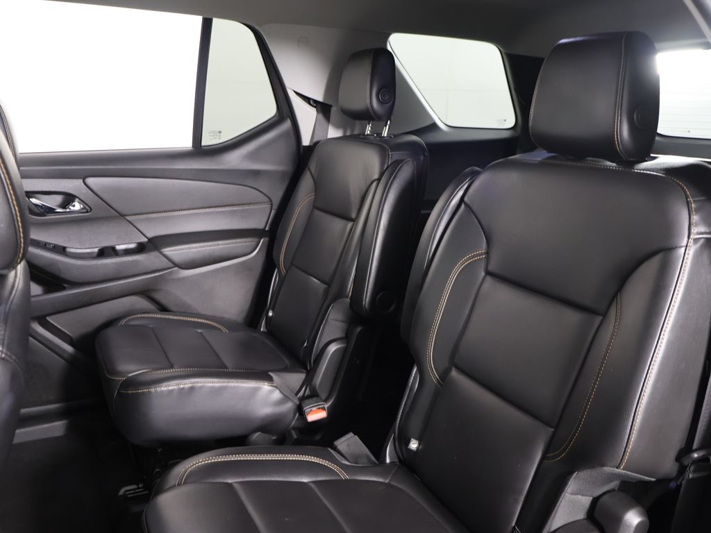 Used 2018 White Chevrolet 3LT image 33
