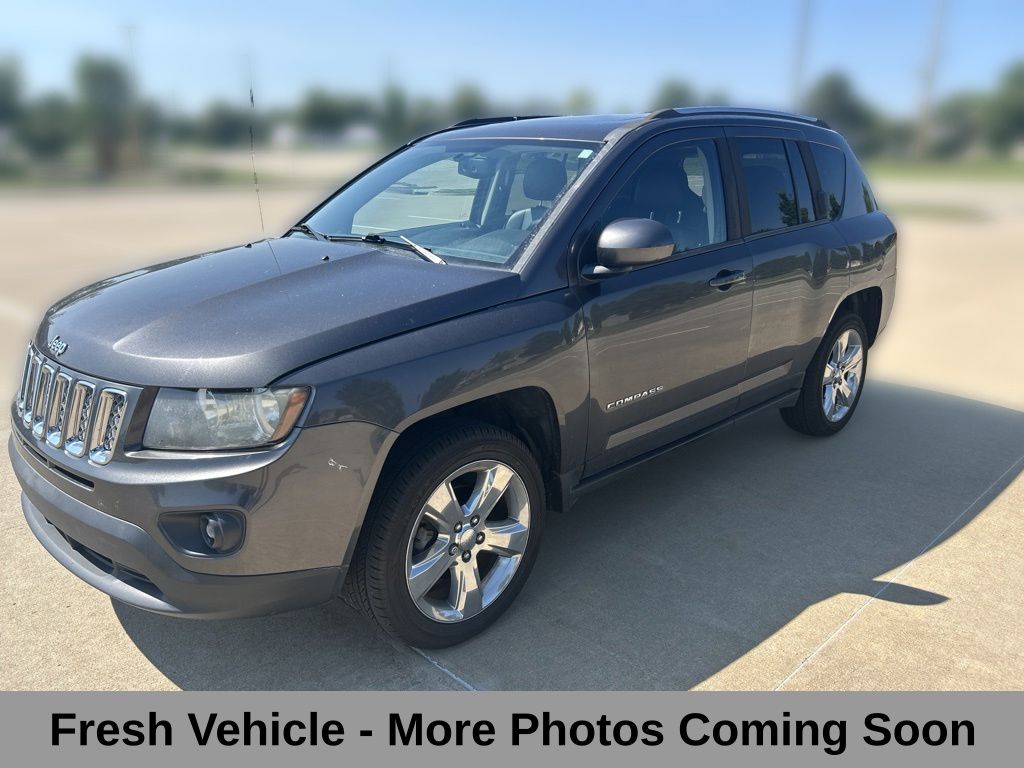 2014 Jeep Compass Gris (Granite Crystal Metallic Clearcoat) SUV/Crossover Todo terreno 6 velocidades Automática