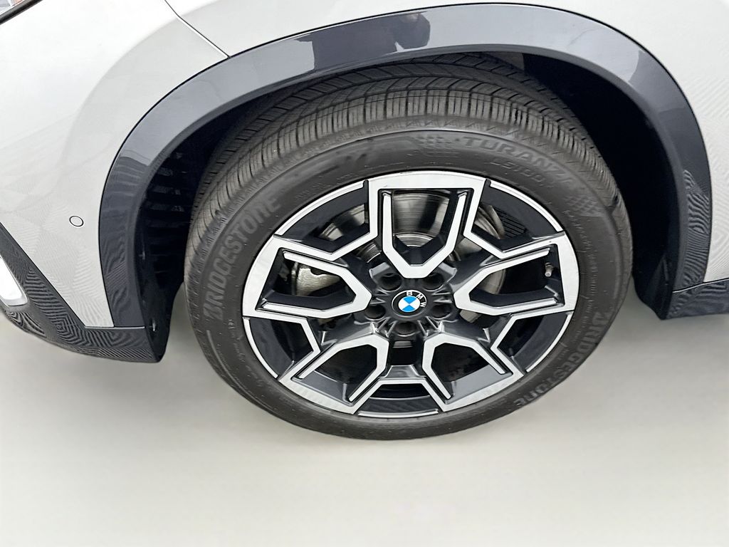 Thumbnail: 2025 BMW X1 - 28