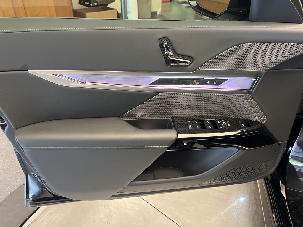 Thumbnail: 2024 BMW i7 - 11