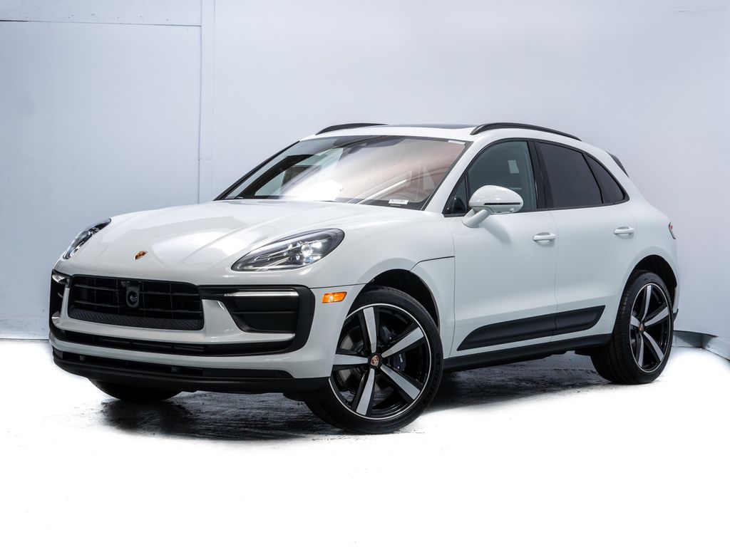 2026 Porsche Macan 