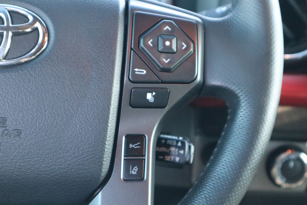 Thumbnail: 2019 Toyota Tacoma - 12