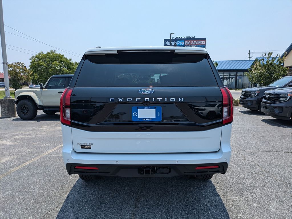 2026 Ford Expedition Active