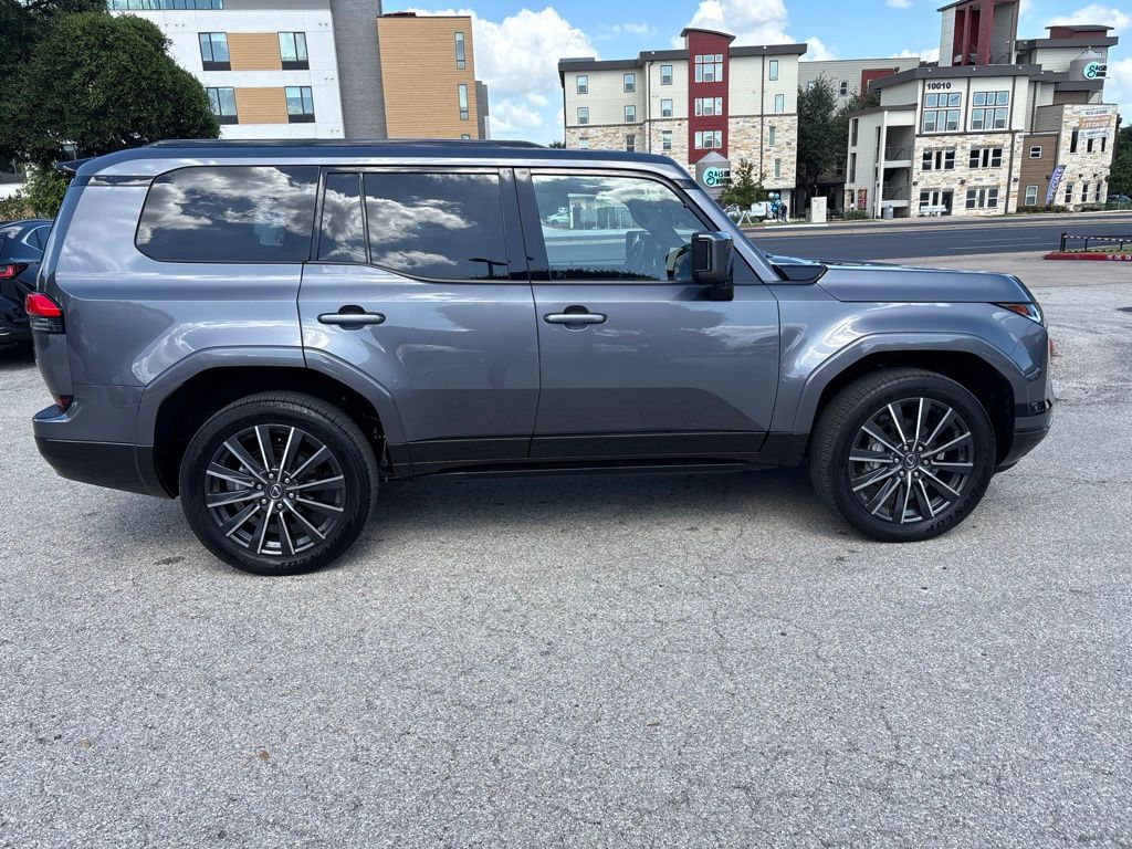 Thumbnail: 2025 Lexus GX - 6