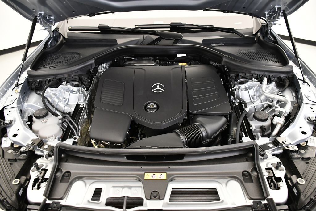 Thumbnail: 2026 Mercedes-Benz GLC - 11