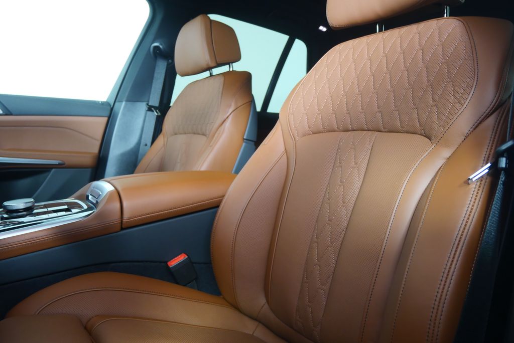Thumbnail: 2026 BMW X5 - 10