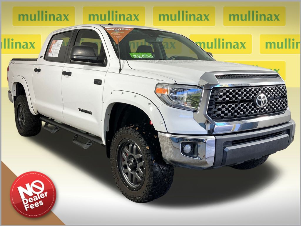 2018 Toyota Tundra SR5's photo