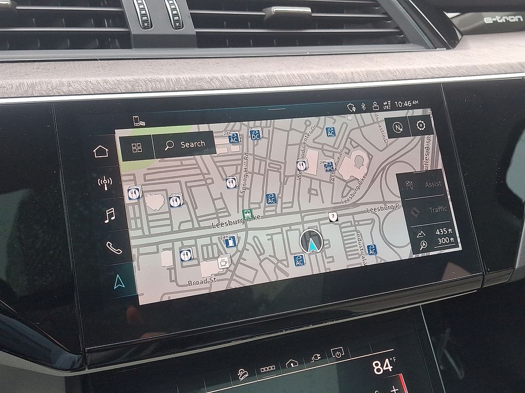 Thumbnail: 2024 Audi Q8 e-tron - 17