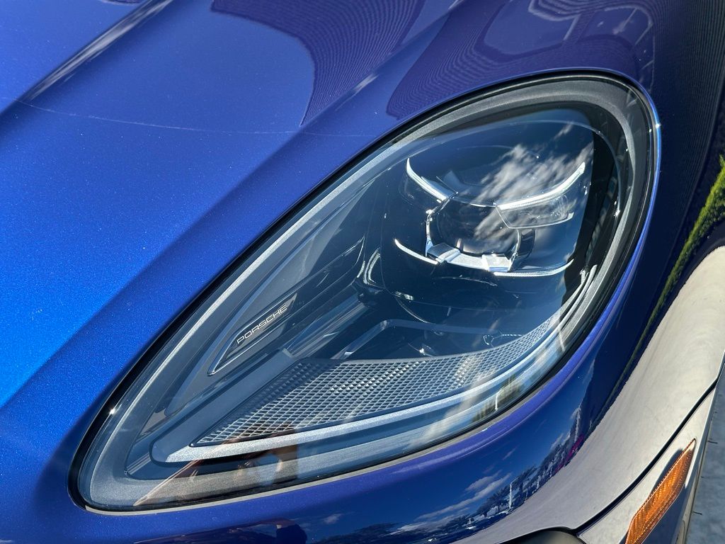 Thumbnail: 2025 Porsche Macan - 13
