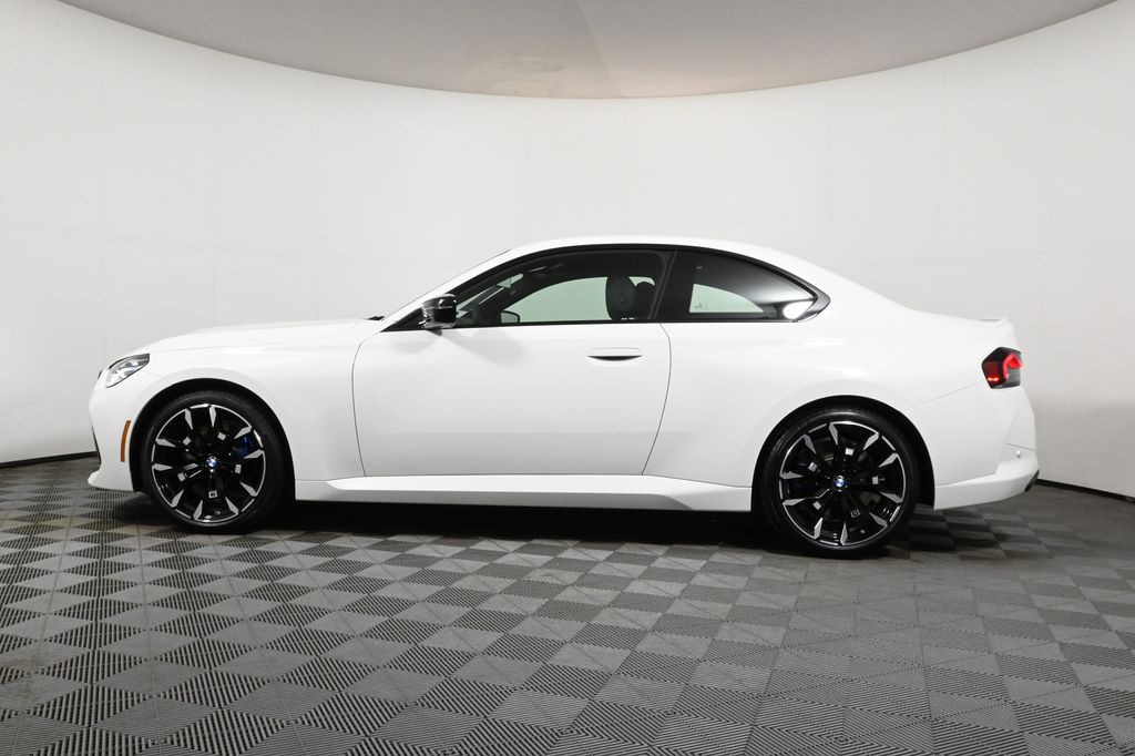 Thumbnail: 2025 BMW 2 Series - 2