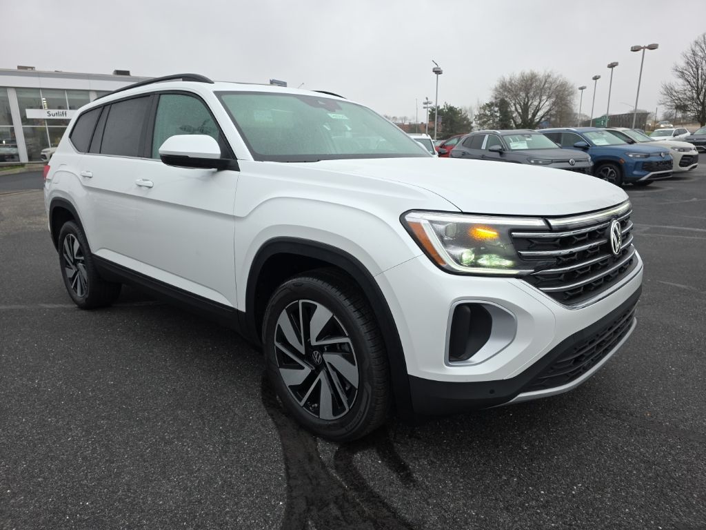 2026 Volkswagen Atlas 2.0T SE w/Technology White/off-white at Sutliff Volkswagen