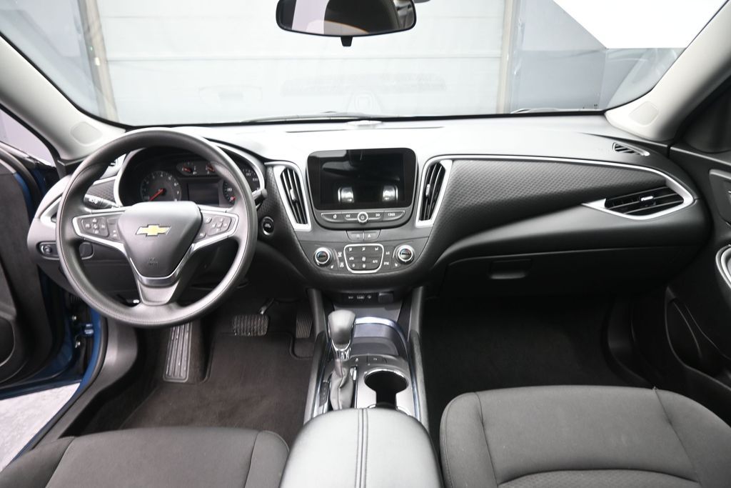 Used 2024 Chevrolet Malibu Sedan
