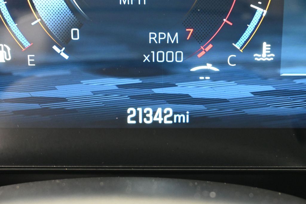 Used 2025 Sterling Gray Metallic Chevrolet LT image 23