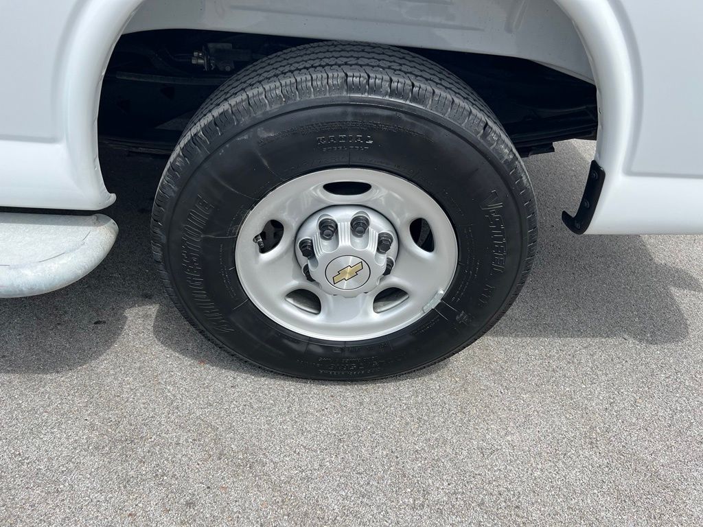 Used 2025 Chevrolet Express 2500 Van