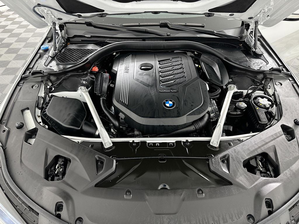 Thumbnail: 2024 BMW 8 Series - 30