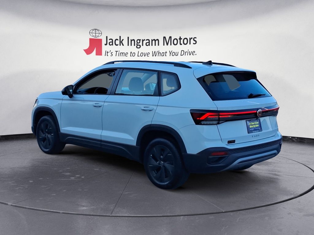 used 2025 Volkswagen Taos car