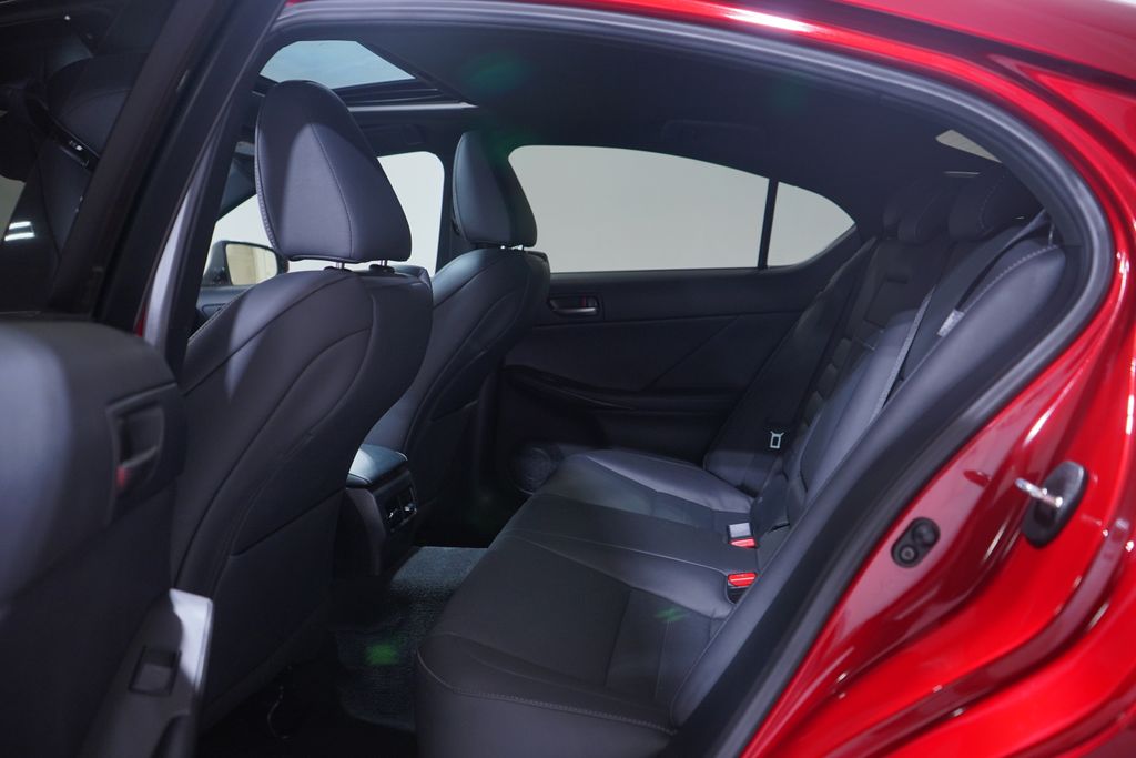 Thumbnail: 2022 Lexus IS - 9