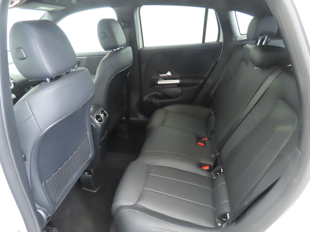 Thumbnail: 2023 Mercedes-Benz GLA - 21