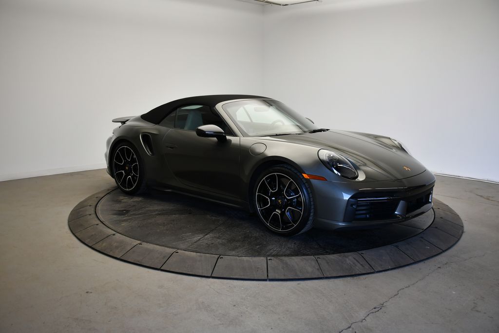 Thumbnail: 2022 Porsche 911 - 10