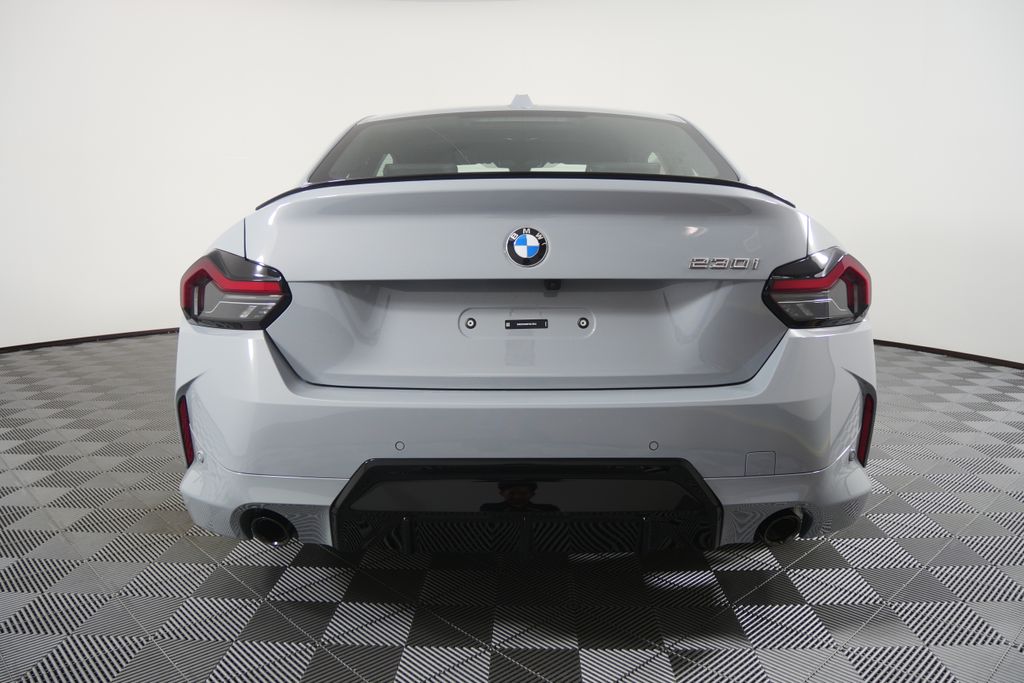 Thumbnail: 2026 BMW 2 Series - 4