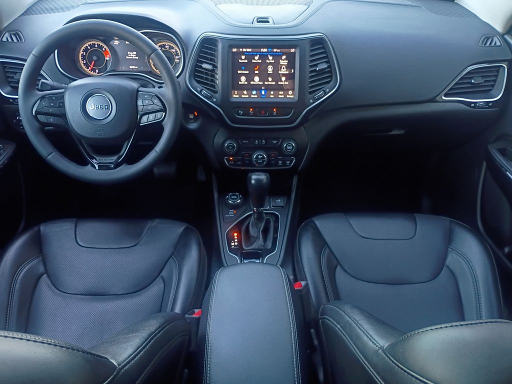 Used Car 2023 Jeep Cherokee  Altitude For Sale Under $25,000 In Austin, Texas