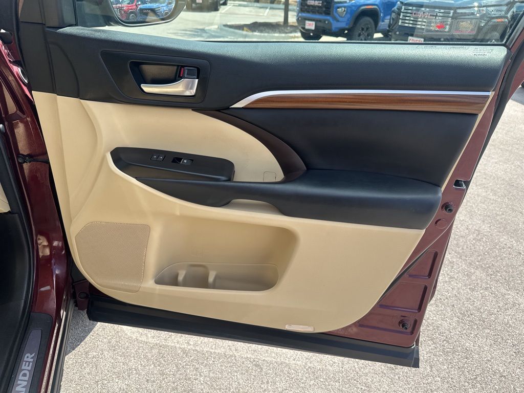 Used Car 2018 Toyota Highlander  Limited For Sale In Austin, Texas