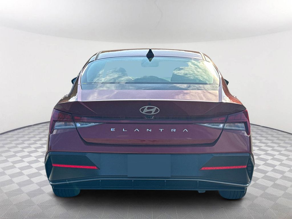 2025 Hyundai Elantra SEL 6