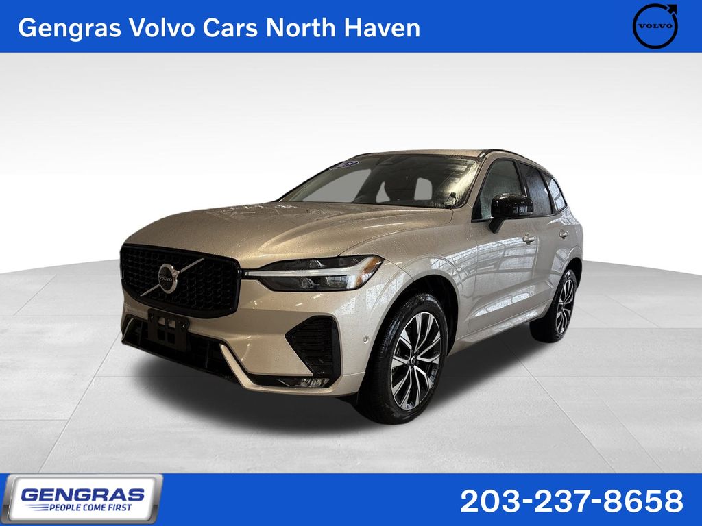 2025 Volvo XC60 B5 Plus Dark Theme AWD