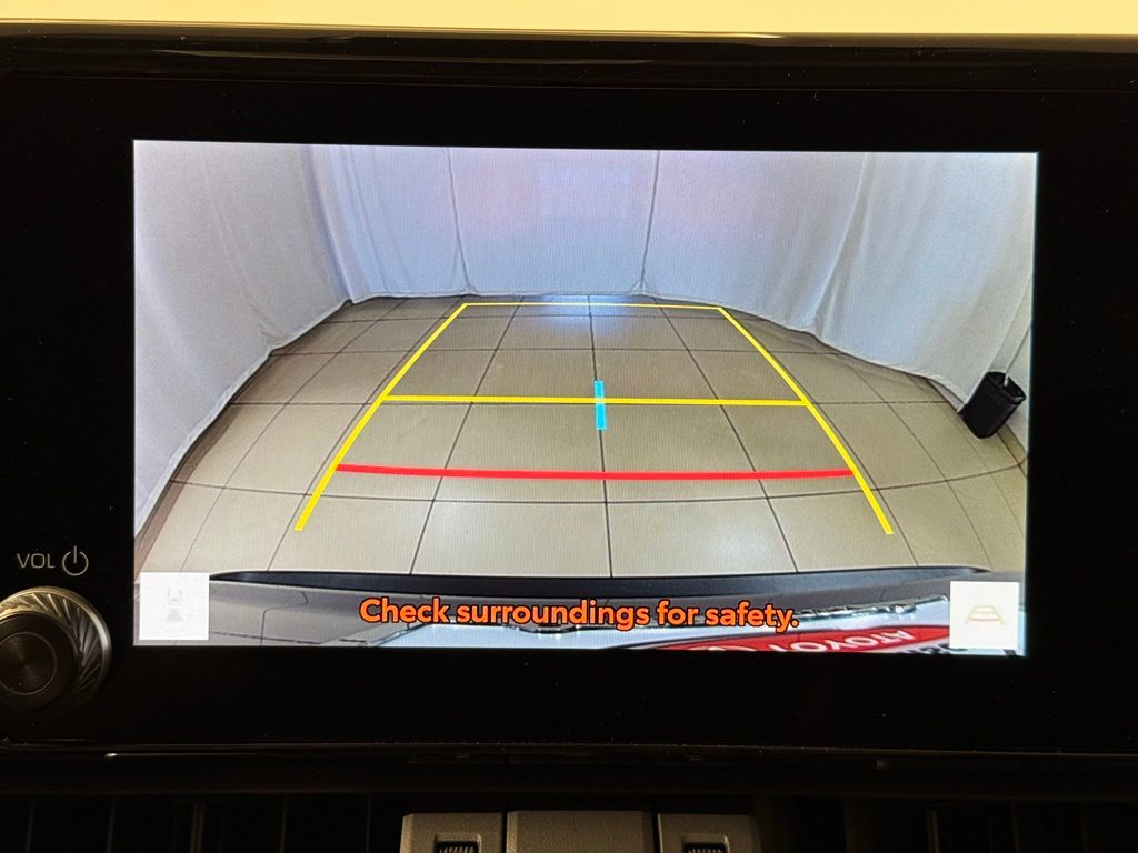 Thumbnail: 2025 Toyota RAV4 - 29