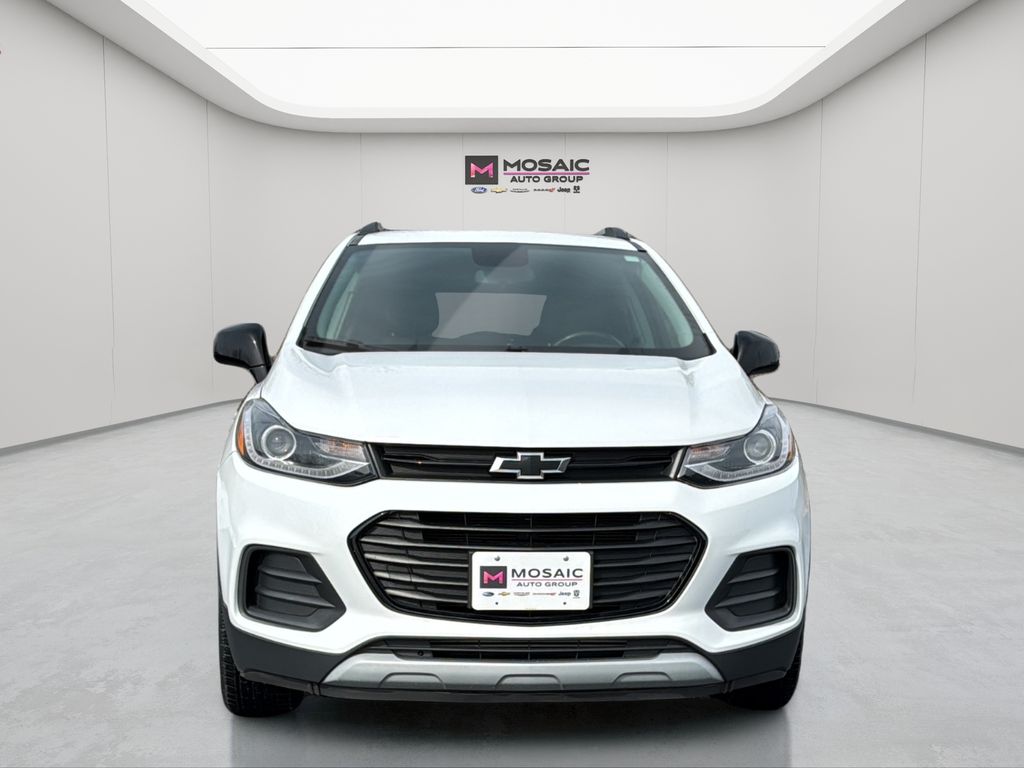 Used 2020 Chevrolet Trax LT with VIN 3GNCJLSB0LL230890 for sale in Zumbrota, Minnesota