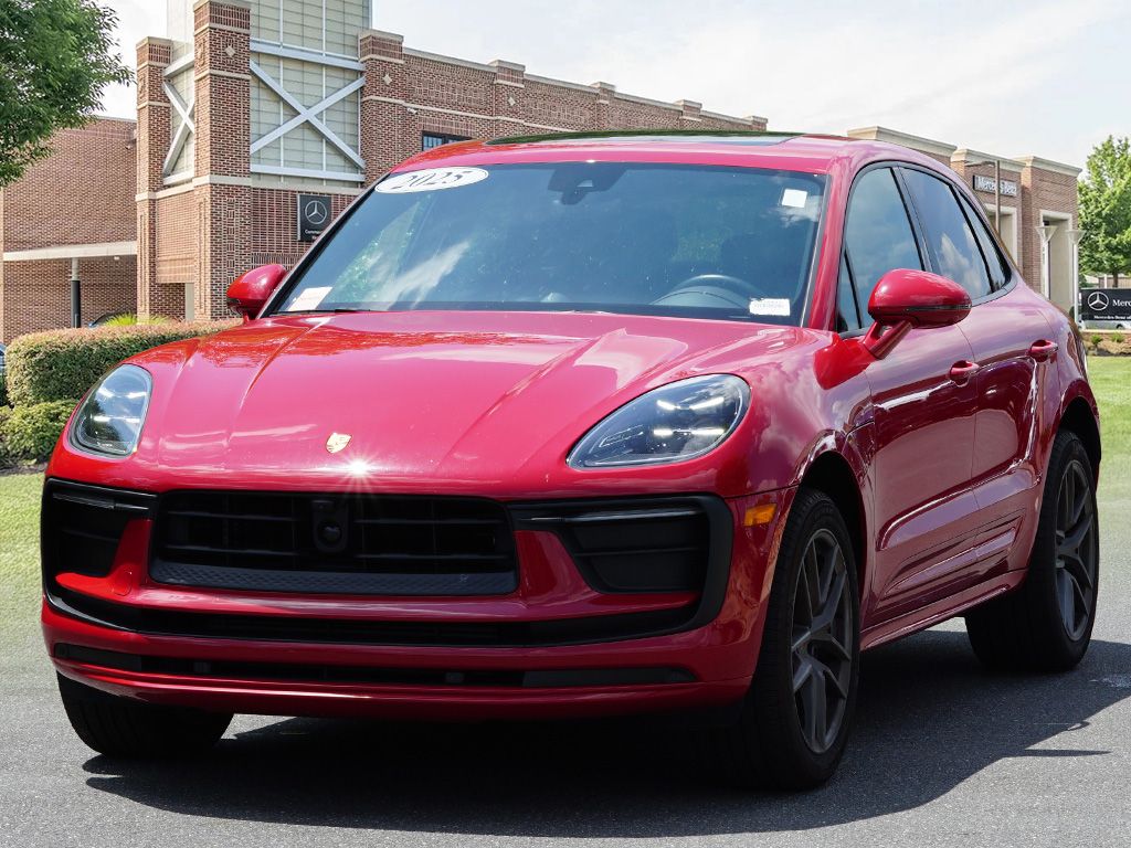 Thumbnail: 2025 Porsche Macan - 4