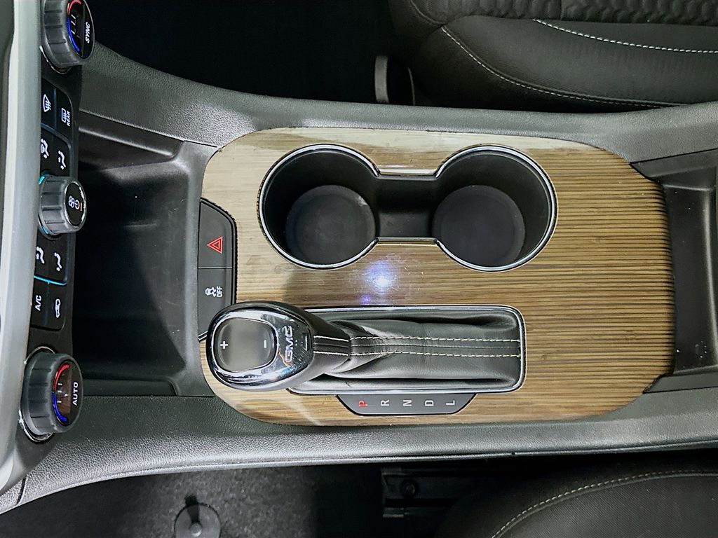 Thumbnail: 2019 GMC Acadia - 16