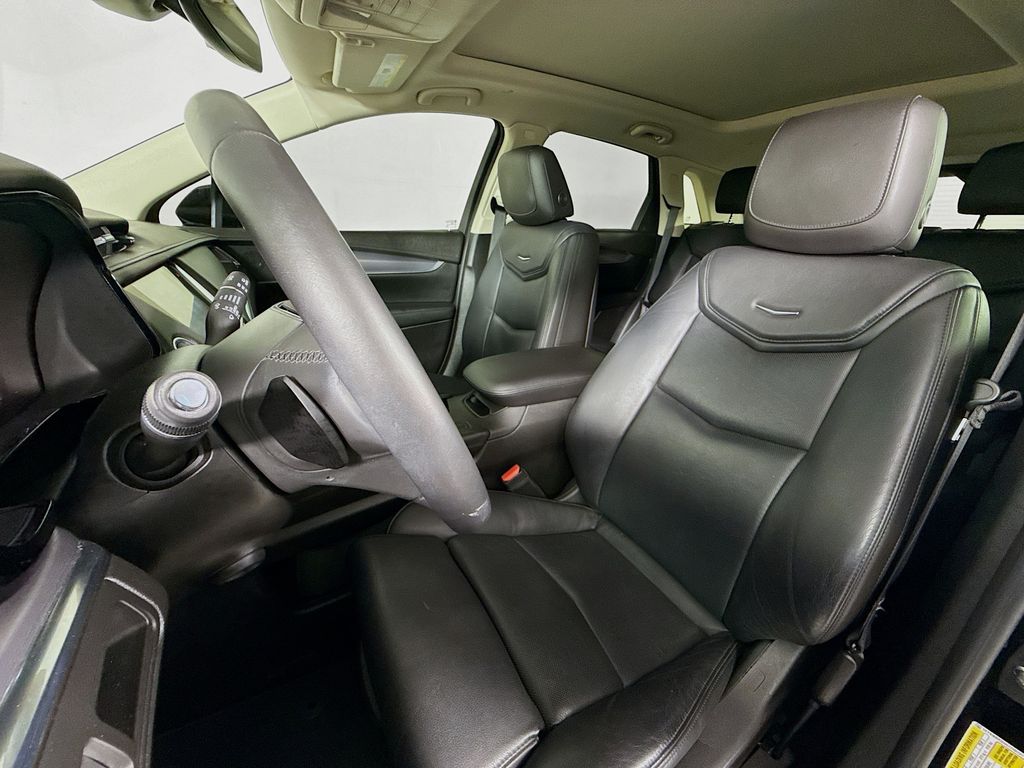 2017 Cadillac XT5 Luxury 21