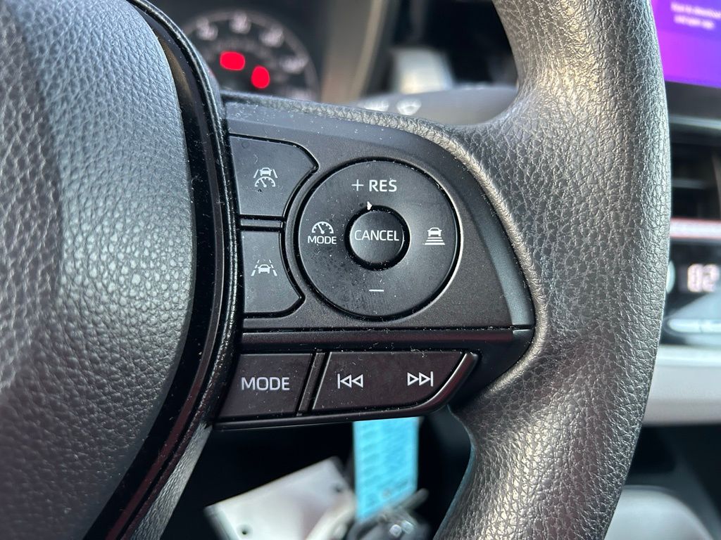 Thumbnail: 2025 Toyota Corolla - 18